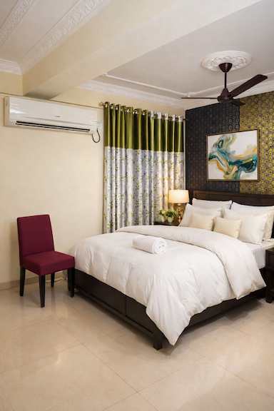 Oxy Hotel Velvet Crown 