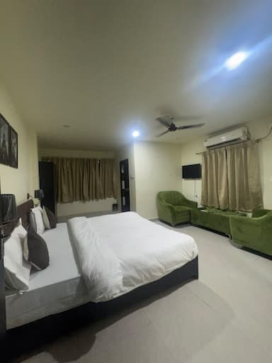 OXY Hotel Royal Levandar