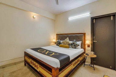 Oxy Hotel Rajdhani Inn